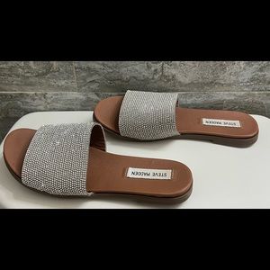 Ladies Steve Madden Flip Flops